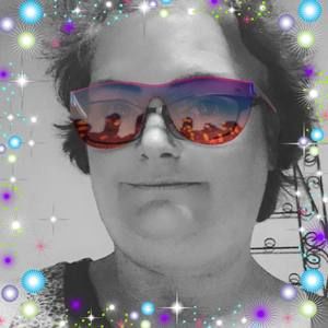 Meet your Posher, Debra